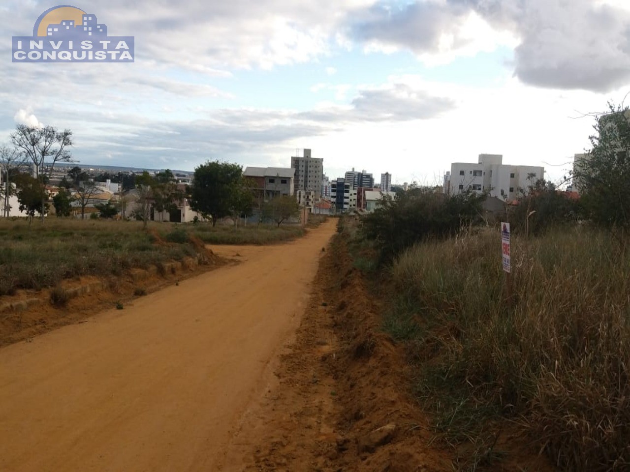 Terreno, 0.00m², à venda - JARDIM DAS CANDEIAS - VITÓRIA DA CONQUISTA - Invista Conquista