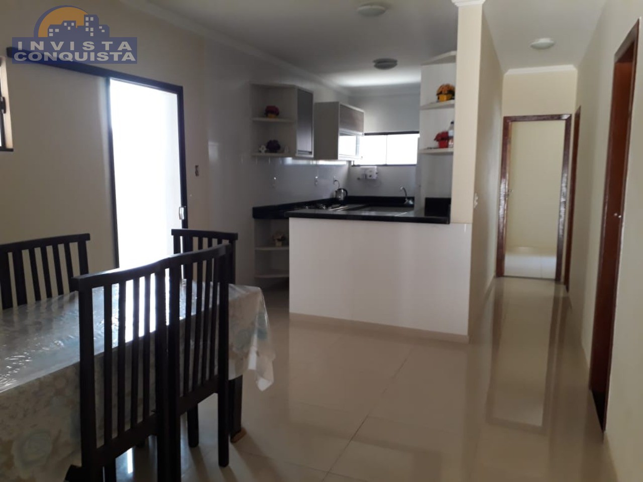 Casa com 3 quartos, 210.00m², à venda - CANDEIAS - VITÓRIA DA CONQUISTA - Invista Conquista